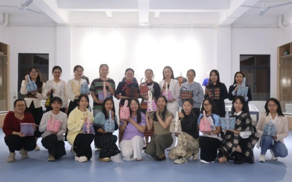 微信图片_2025-12-03_100725_373.jpg