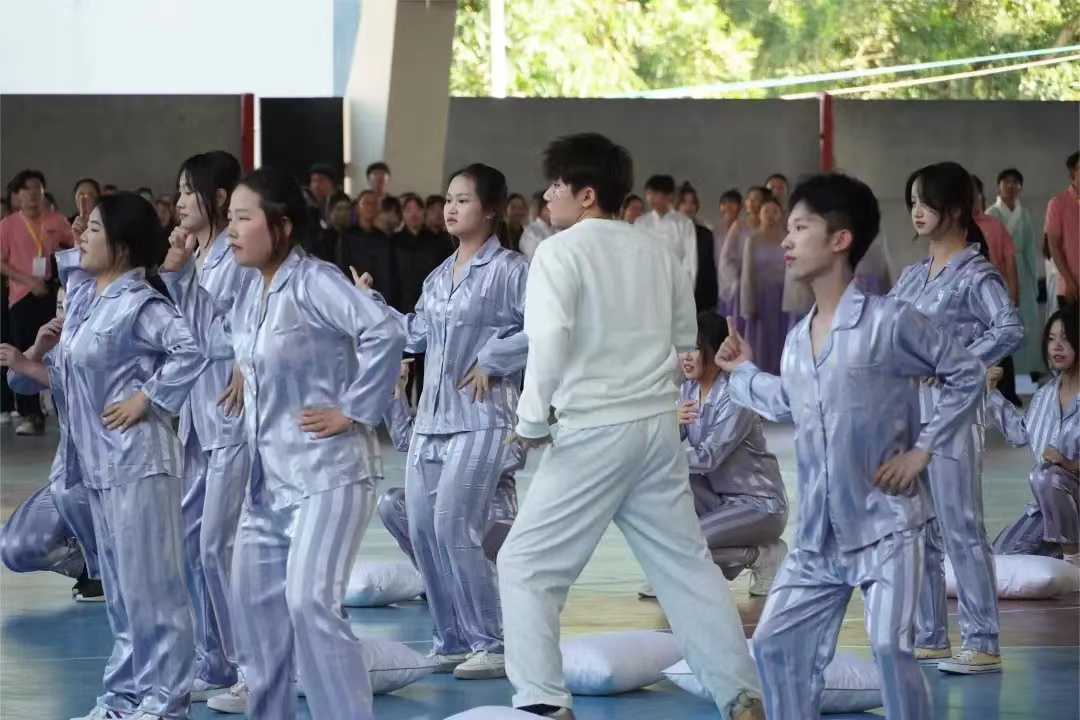 0f19df8e10473d3a4d196f9e50c3e10.jpg