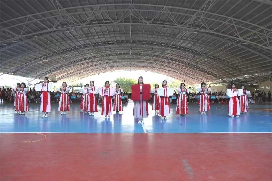 6e3de6319552dfcc03a9e269dcfe118.jpg