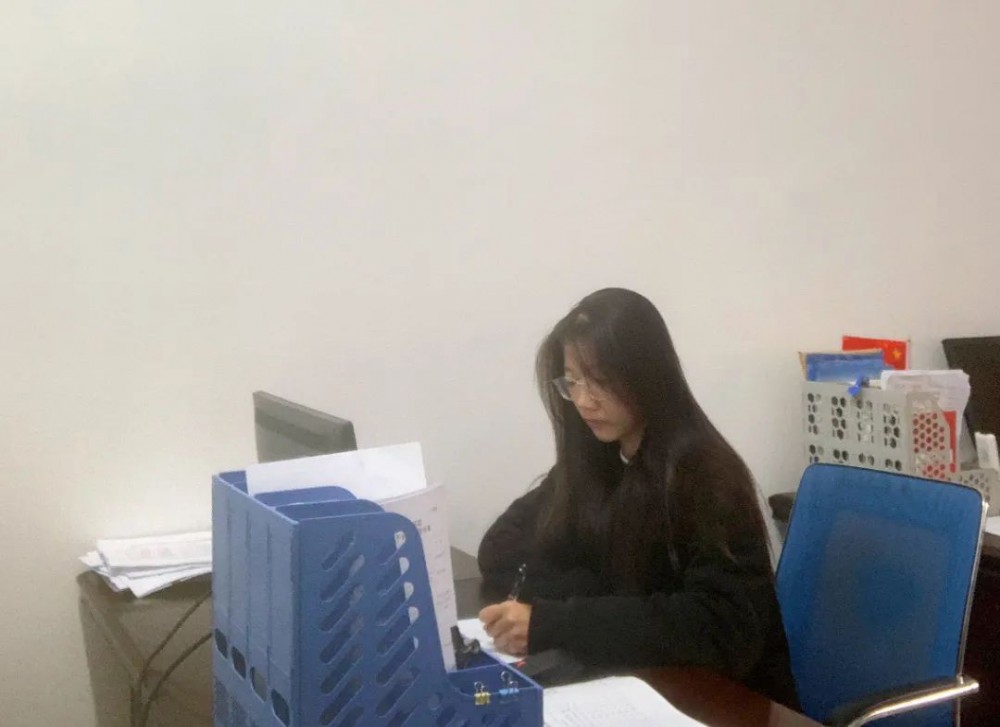 临高县税务局王雅妮返家乡实习照片1.jpg