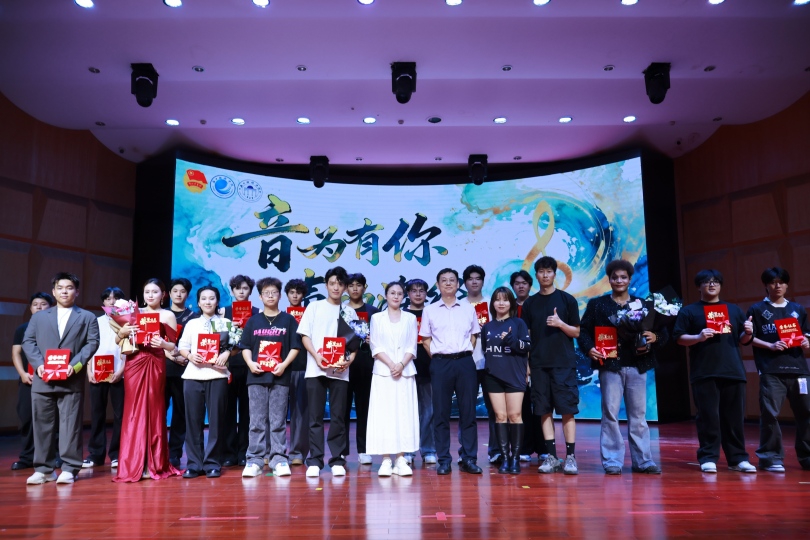大合照(1).jpg