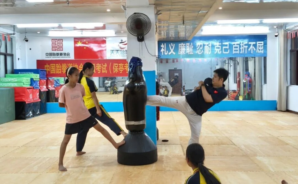微信图片_2025-11-18_150931_364.jpg