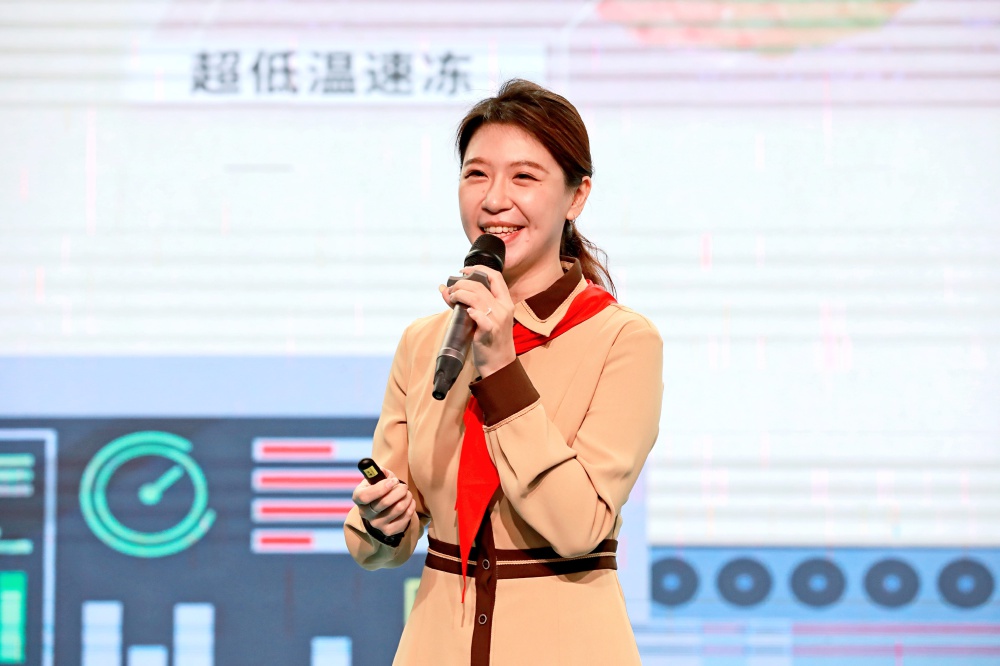 姚悦.JPG